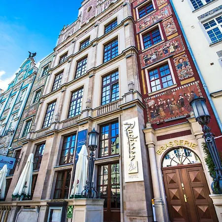 Radisson Blu Hotel, Hotel