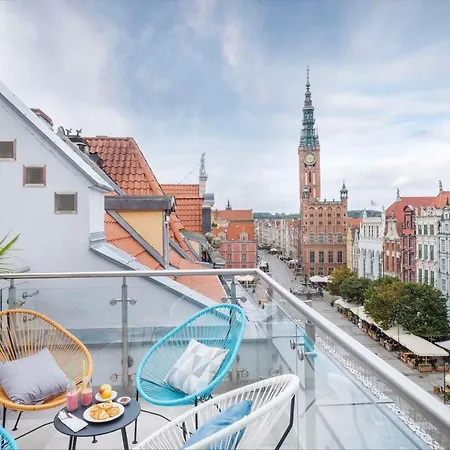 Radisson Blu Hotel, Hotel